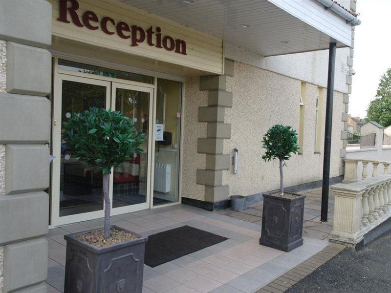 Mill And Brae Hotell Paisley Exteriör bild